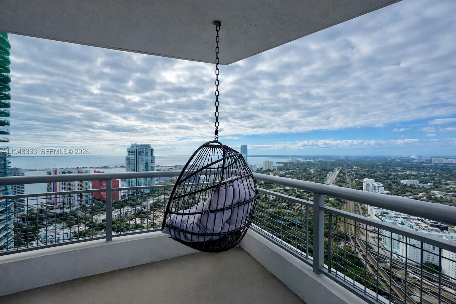 60 Southwest 13th Street, Unit 4201 Miami, FL 33130 - Photo 21 of 36