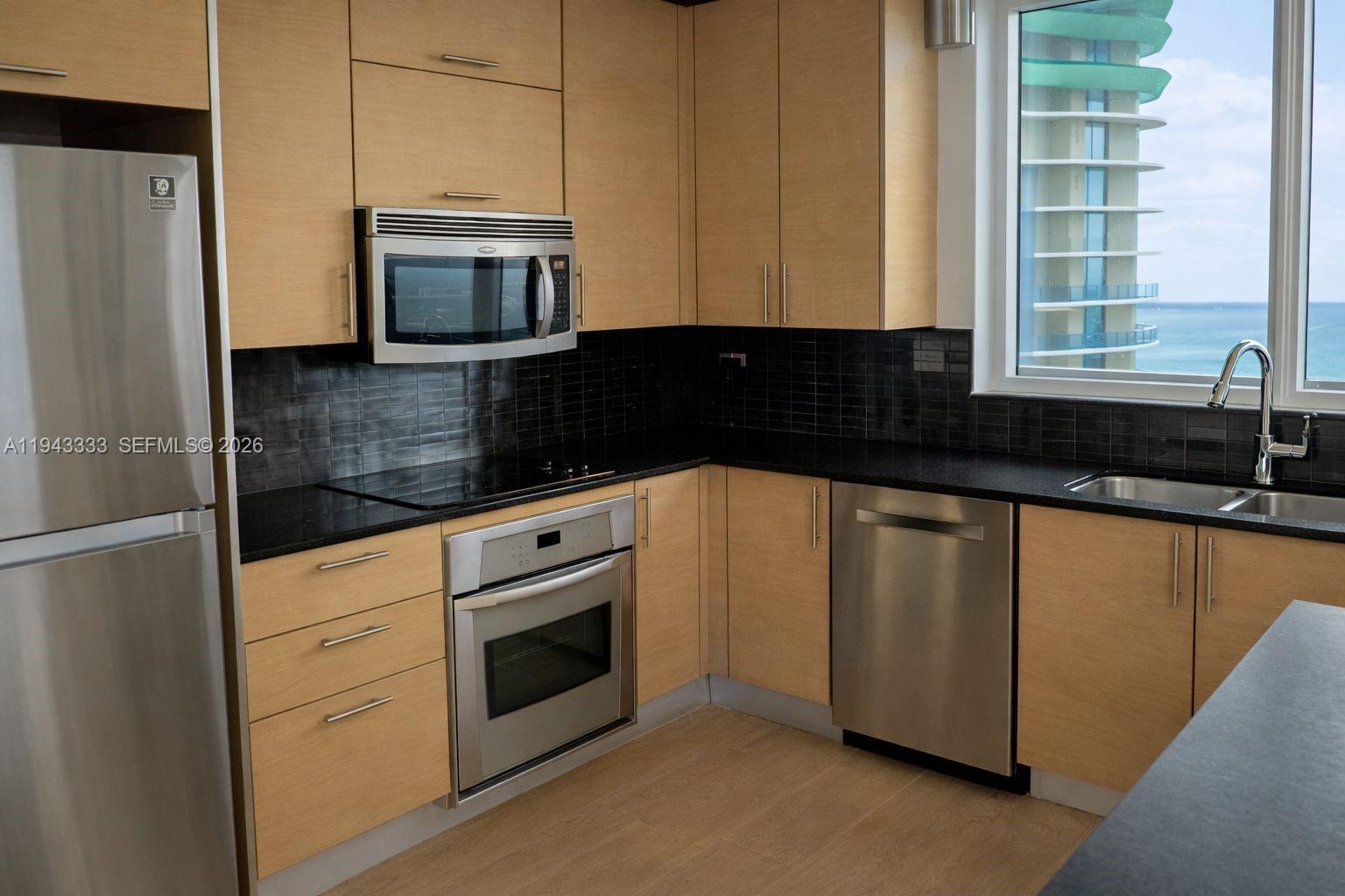 60 Southwest 13th Street, Unit 4201 Miami, FL 33130 - Photo 7 of 36