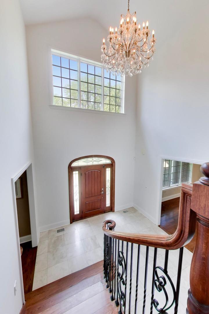 73 Locust Road Winnetka, IL 60093 - Photo 3 of 44