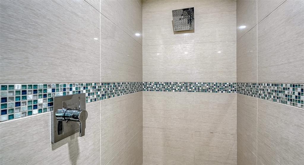 1523 84th Street Northwest Bradenton, FL 34209 - Photo 23 of 48 a close view of a sink