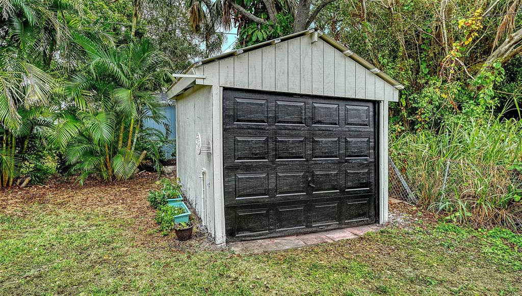 1523 84th Street Northwest Bradenton, FL 34209 - Photo 36 of 48