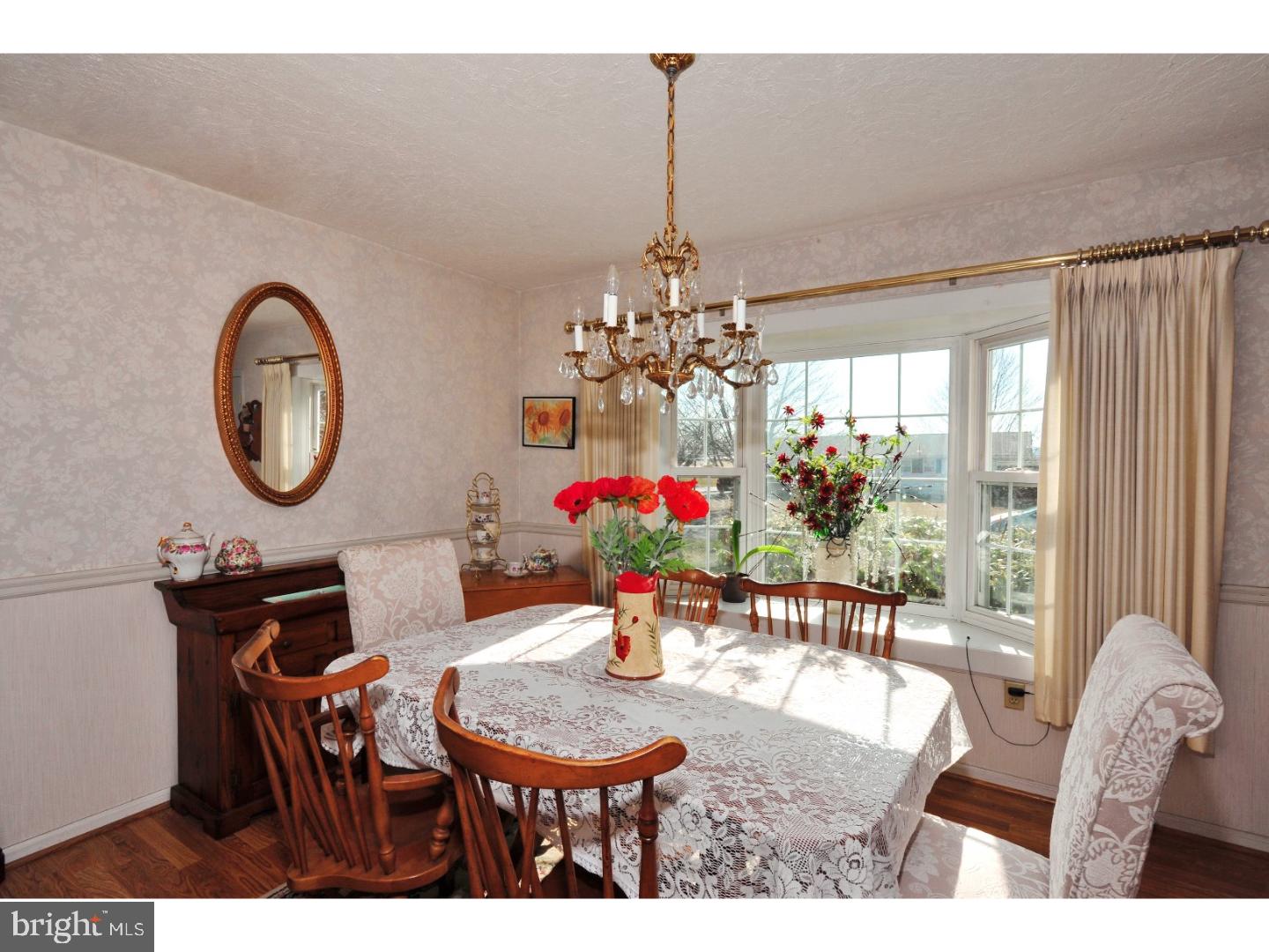 24 Curtis Road Kutztown, PA 19530 - Photo 5 of 22 Dining Room