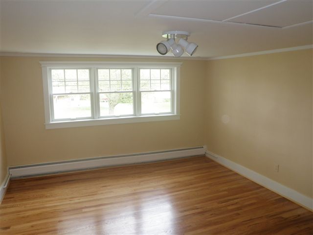 2760 Norton Lawn Street Rochester, MI 48307 - Photo 10 of 25 31069573-9.JPG