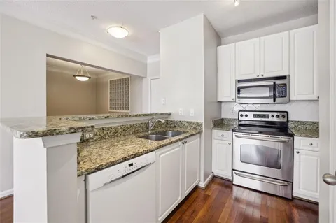 $225,000 | 10 Perimeter Summit Boulevard, Unit 3206, Atlanta, GA 30319