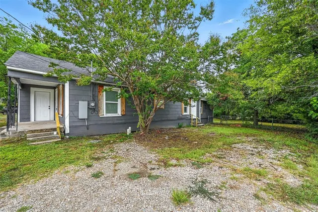 $1,400 | 3420 Caddo Street, Greenville, TX 75401