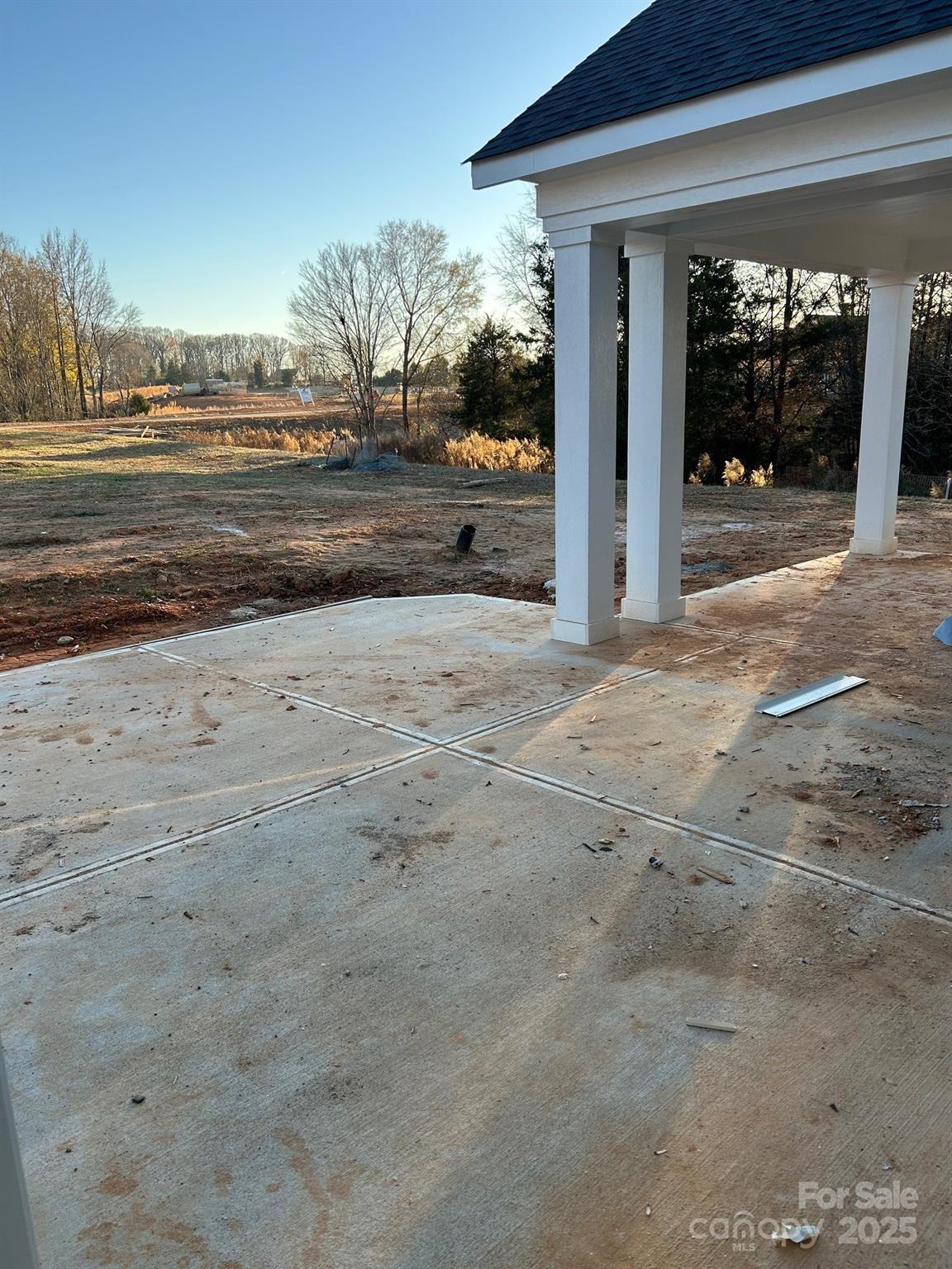 3048 Five Creek Road Charlotte, NC 28213 - Photo 5 of 12 a view of a yard