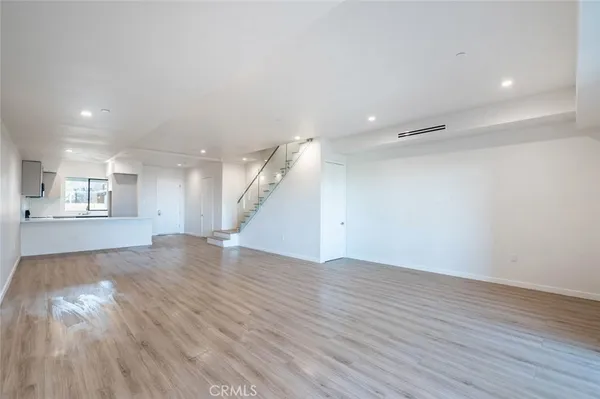 $4,800 | 7341 Valmont Street, Unit 102, Tujunga, CA 91042