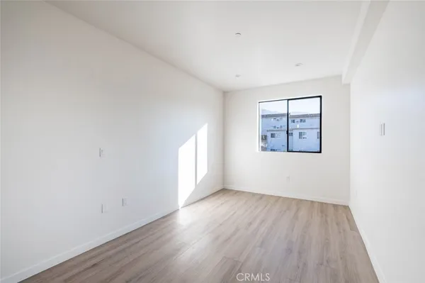 $4,800 | 7341 Valmont Street, Unit 102, Tujunga, CA 91042