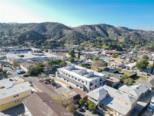 $4,800 | 7341 Valmont Street, Unit 102, Tujunga, CA 91042