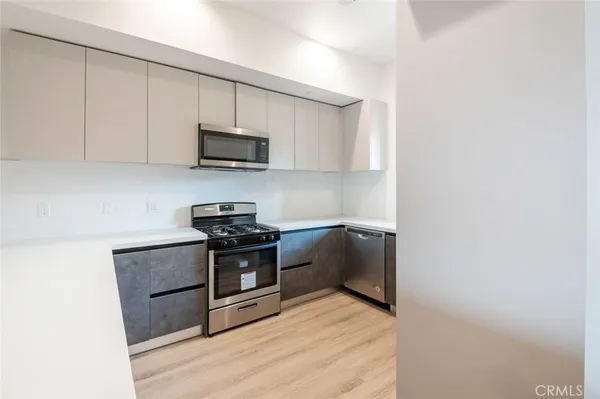 $4,800 | 7341 Valmont Street, Unit 102, Tujunga, CA 91042