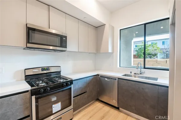 $4,800 | 7341 Valmont Street, Unit 102, Tujunga, CA 91042