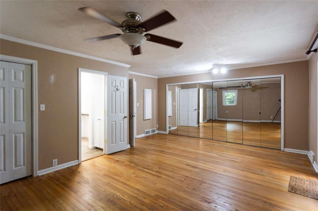 1025 Vistavia Circle Decatur, GA 30033 - Photo 46 of 56