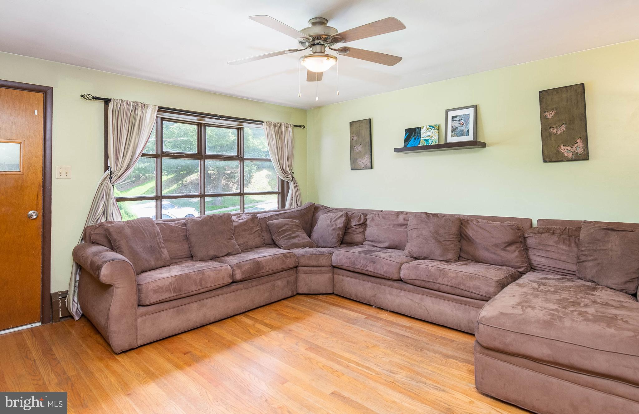 3616 Ridgeway Street Reading, PA 19605 - Photo 4 of 19
