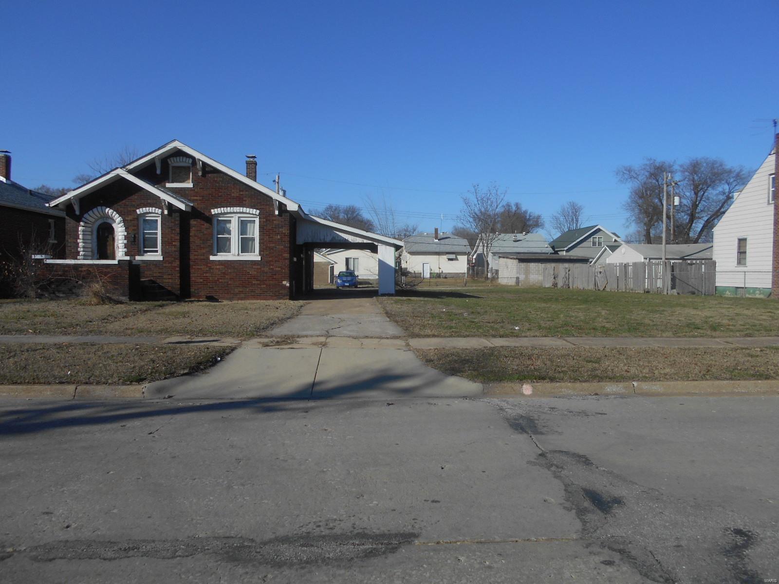 1681 2nd Street Madison, IL 62060 - Photo 3 of 8 Gallery Image 3