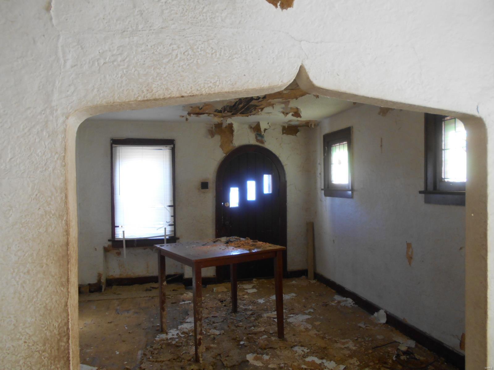 1681 2nd Street Madison, IL 62060 - Photo 6 of 8 Gallery Image 6