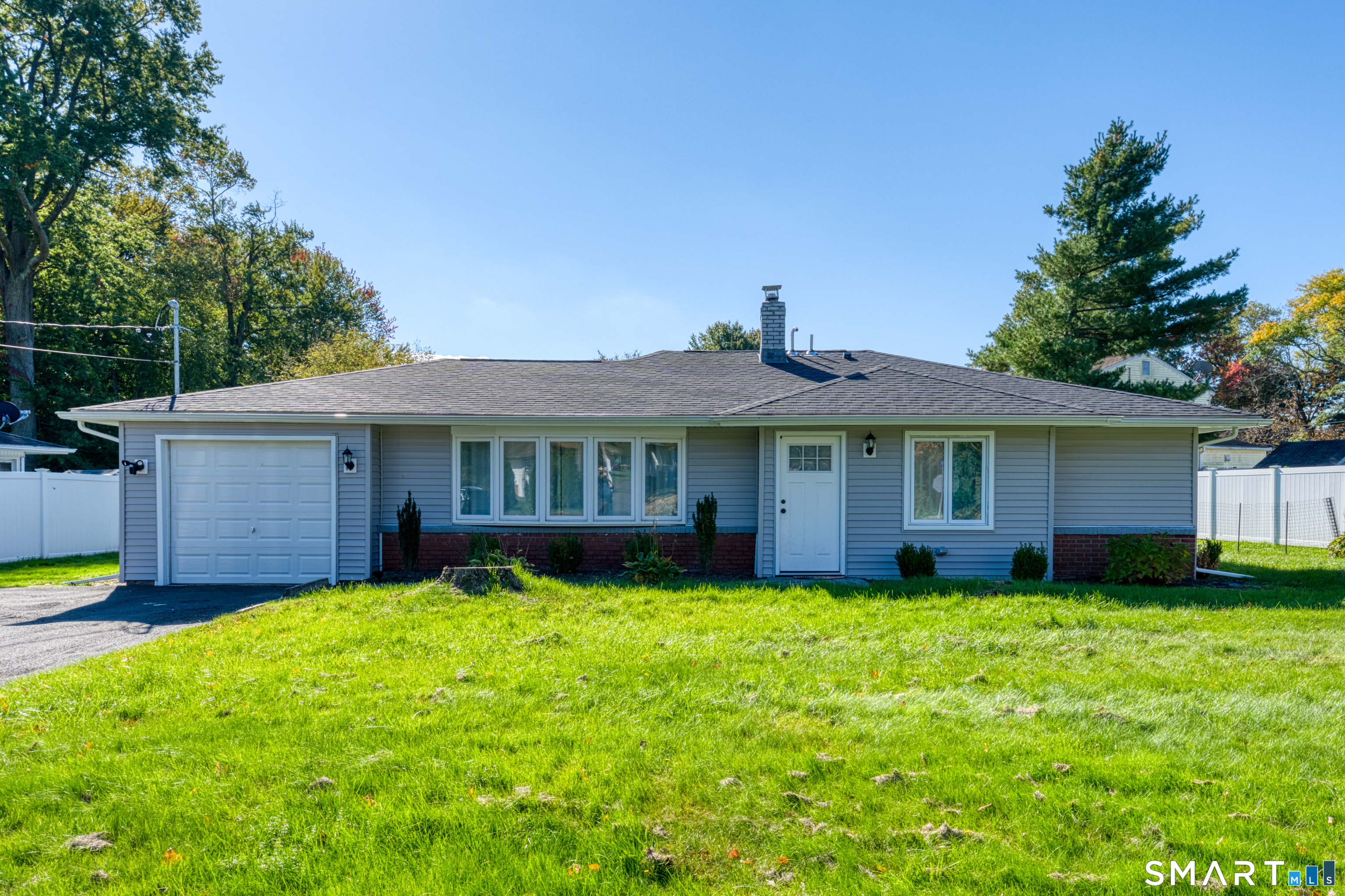 175 Reservoir Road Newington, CT 06111 - Photo 1 of 33 Gallery Image 1