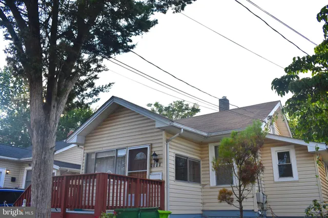 $394,900 | 4318 Newton Street, Brentwood, MD 20722