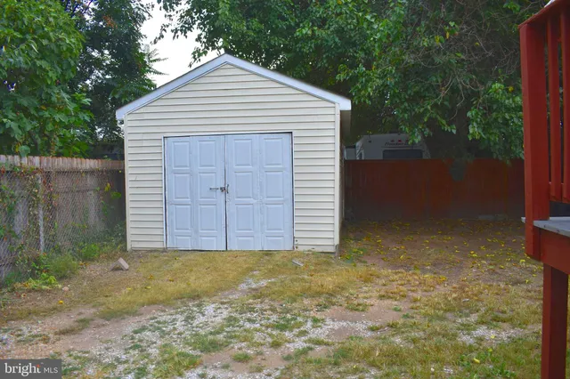 $394,900 | 4318 Newton Street, Brentwood, MD 20722