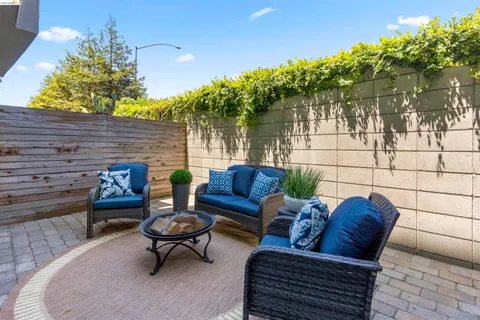 $735,000 | 1355 Pullman Way, Oakland, CA 94607