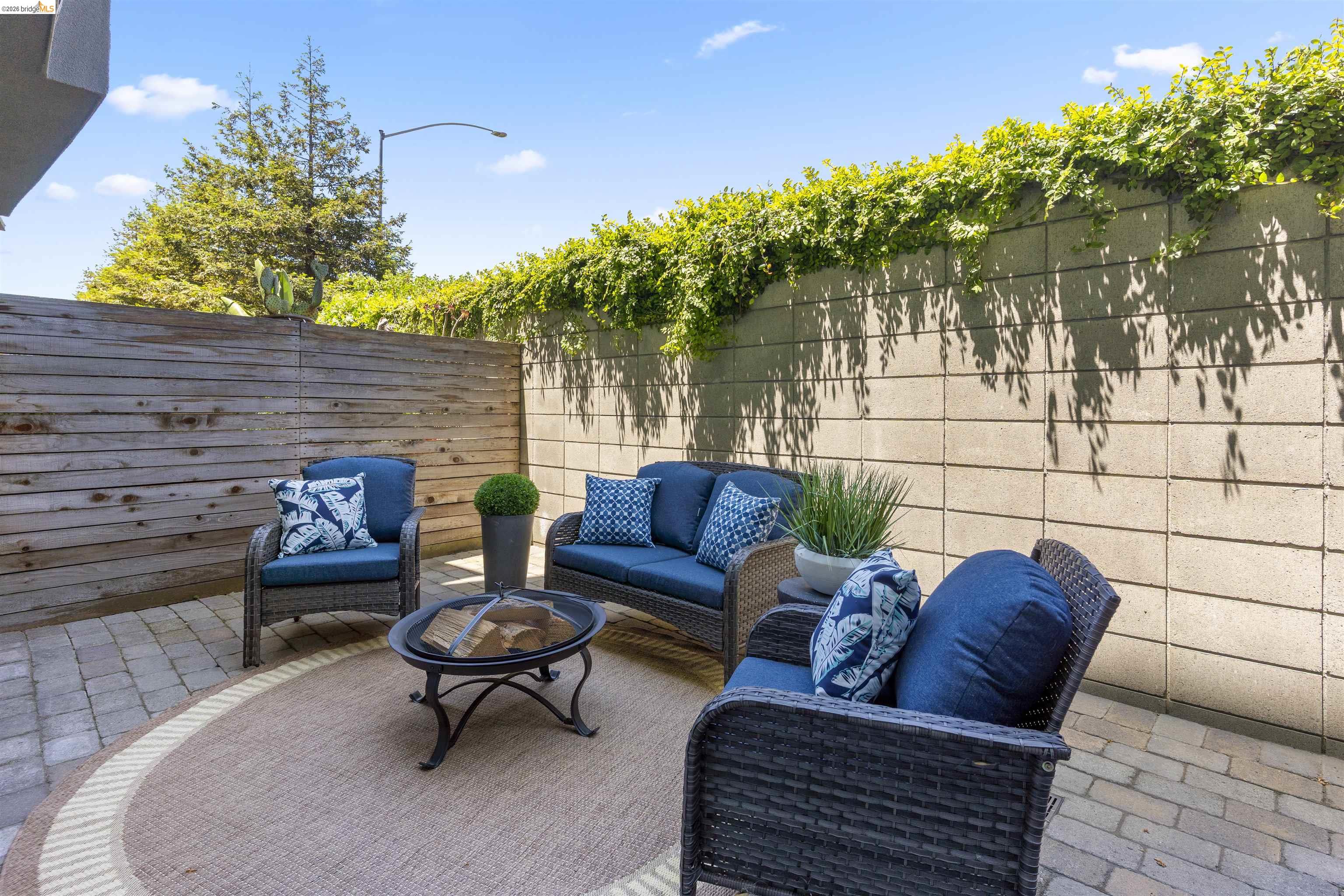 1355 Pullman Way Oakland, CA 94607 - Photo 21 of 75