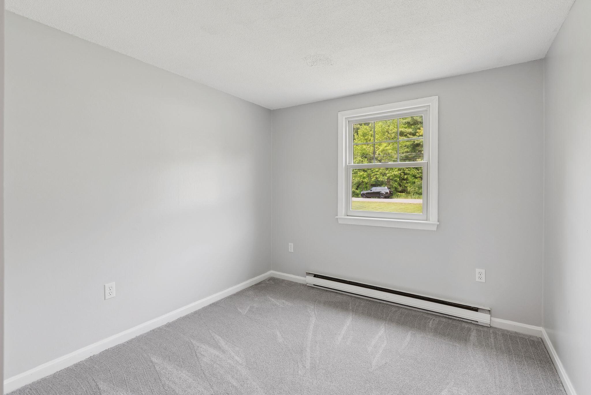 109 Hearn Road Saco, ME 04072 - Photo 20 of 44 37_DSC09771