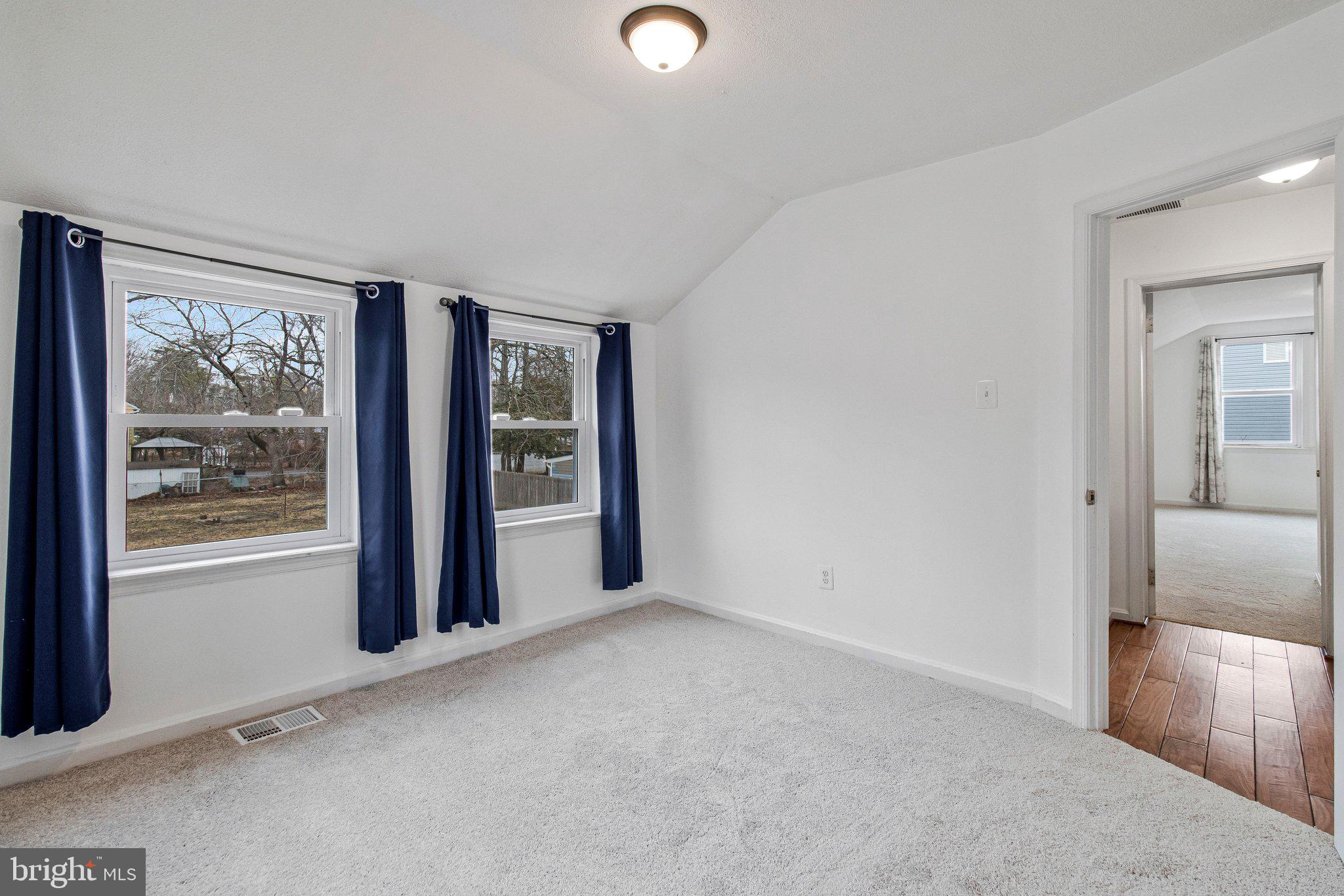 8600 Lantern Lane Clinton, MD 20735 - Photo 25 of 40 an empty room with windows and closet