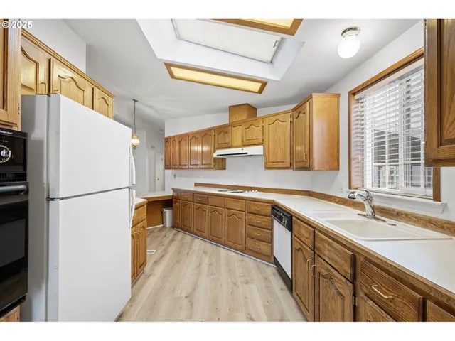 $129,901 | 1699 North Terry Street, Unit 152, Eugene, OR 97402