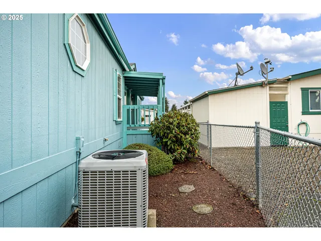 $129,901 | 1699 North Terry Street, Unit 152, Eugene, OR 97402