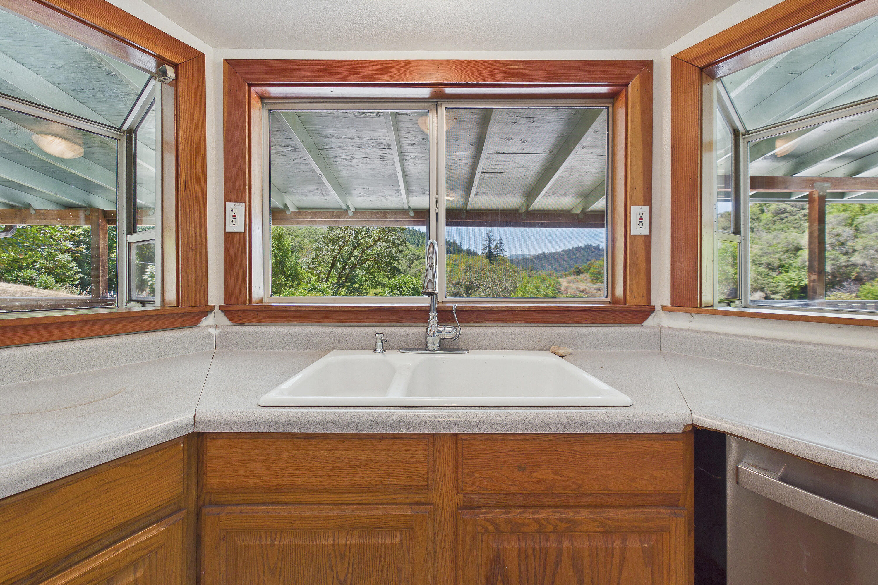 1250 Zenia Bluff Road Alderpoint, CA 95511 - Photo 22 of 73