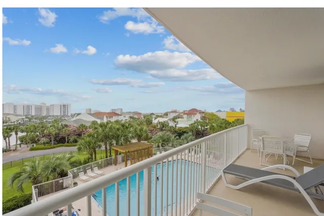 $379,550 | 970 Highway 98, Unit 305, Destin, FL 32541
