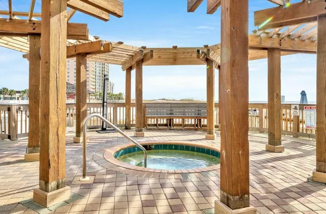 $379,550 | 970 Highway 98, Unit 305, Destin, FL 32541