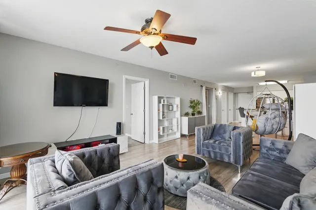 $379,550 | 970 Highway 98, Unit 305, Destin, FL 32541