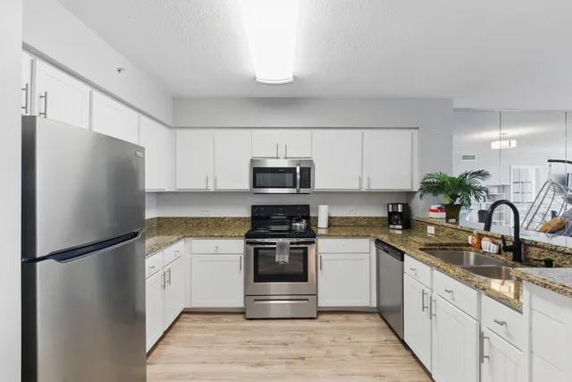 $379,550 | 970 Highway 98, Unit 305, Destin, FL 32541