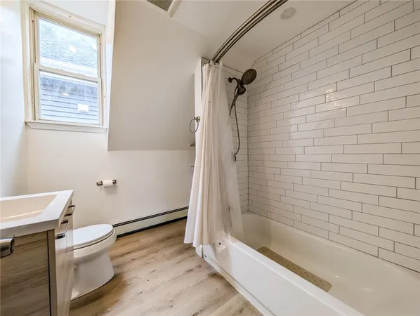 $1,700 | 144 Oxford Street, Unit 2, Providence, RI 02905