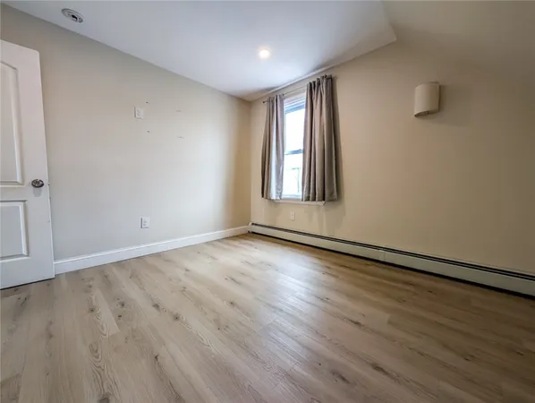 $1,700 | 144 Oxford Street, Unit 2, Providence, RI 02905