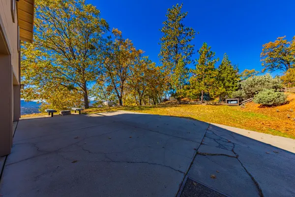 $527,500 | 33177 Cascadel Heights Drive, North Fork, CA 93643