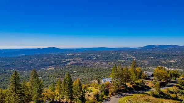 $527,500 | 33177 Cascadel Heights Drive, North Fork, CA 93643