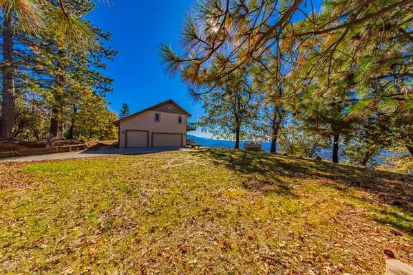 $527,500 | 33177 Cascadel Heights Drive, North Fork, CA 93643