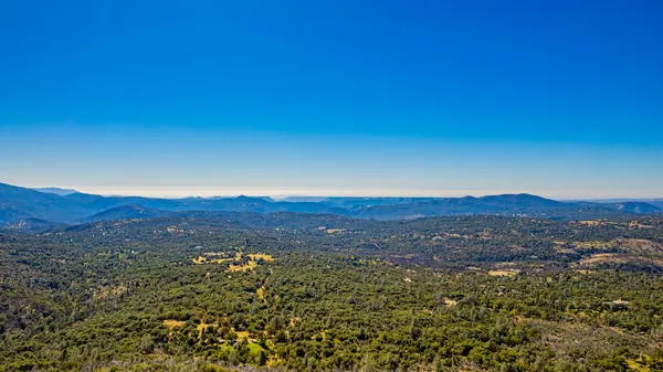 $527,500 | 33177 Cascadel Heights Drive, North Fork, CA 93643