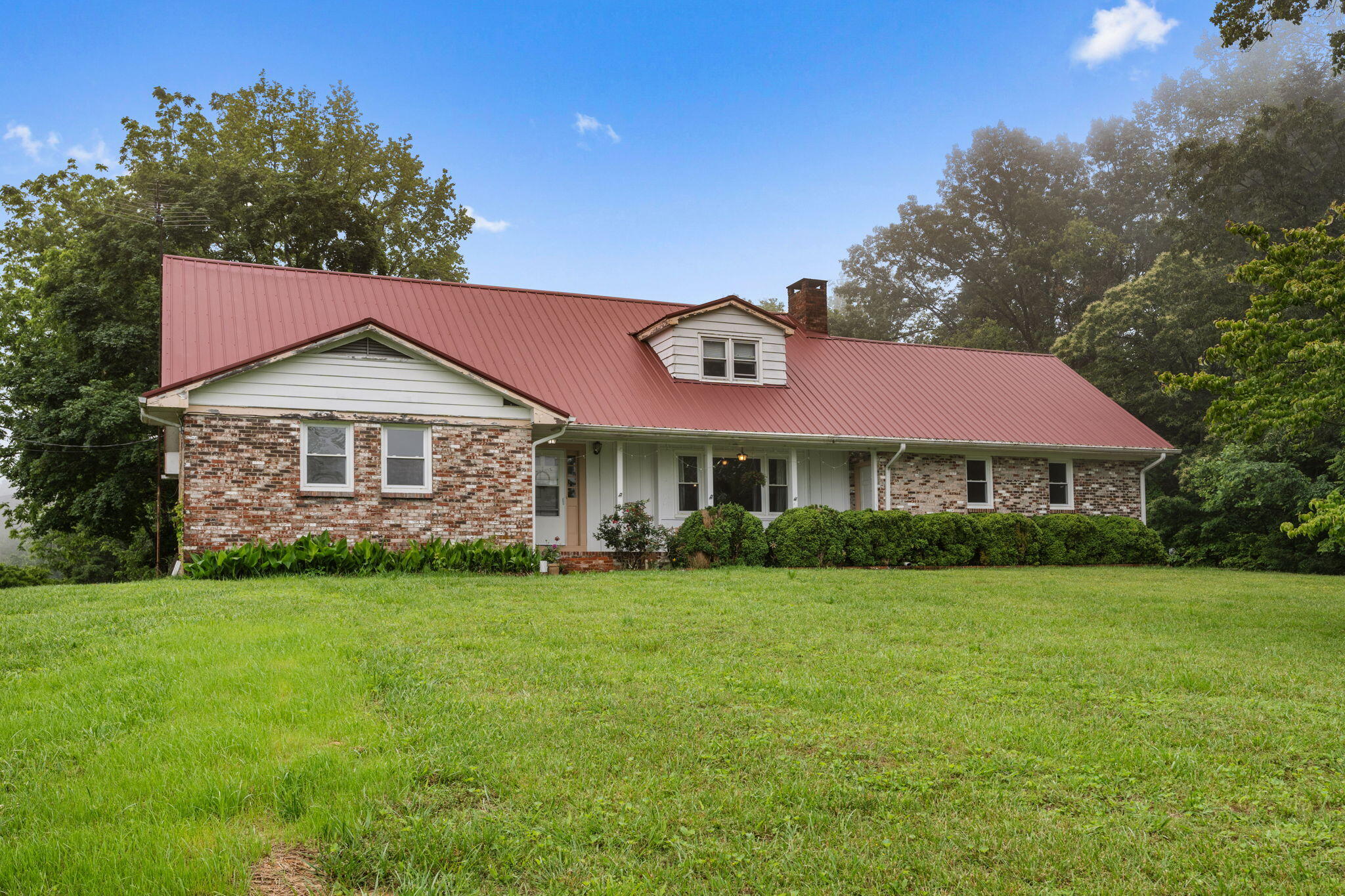 517 Possum Trot Road Grandview, TN 37337 - Photo 14 of 69 5-web-or-mls-517 Possom Trot-Tori Rogers