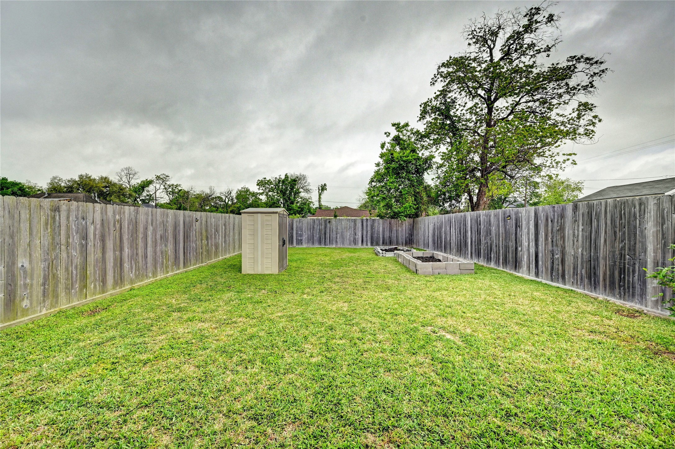 8419 Observatory Street Houston, TX 77088 - Photo 35 of 47 Huge Backyard