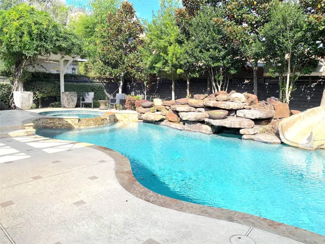 $13,000 | 4642 Devon Street, Houston, TX 77027