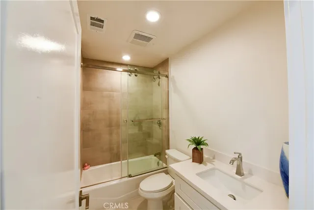 $3,850 | 15810 South VILLAS Lane, Unit 1, Gardena, CA 90247