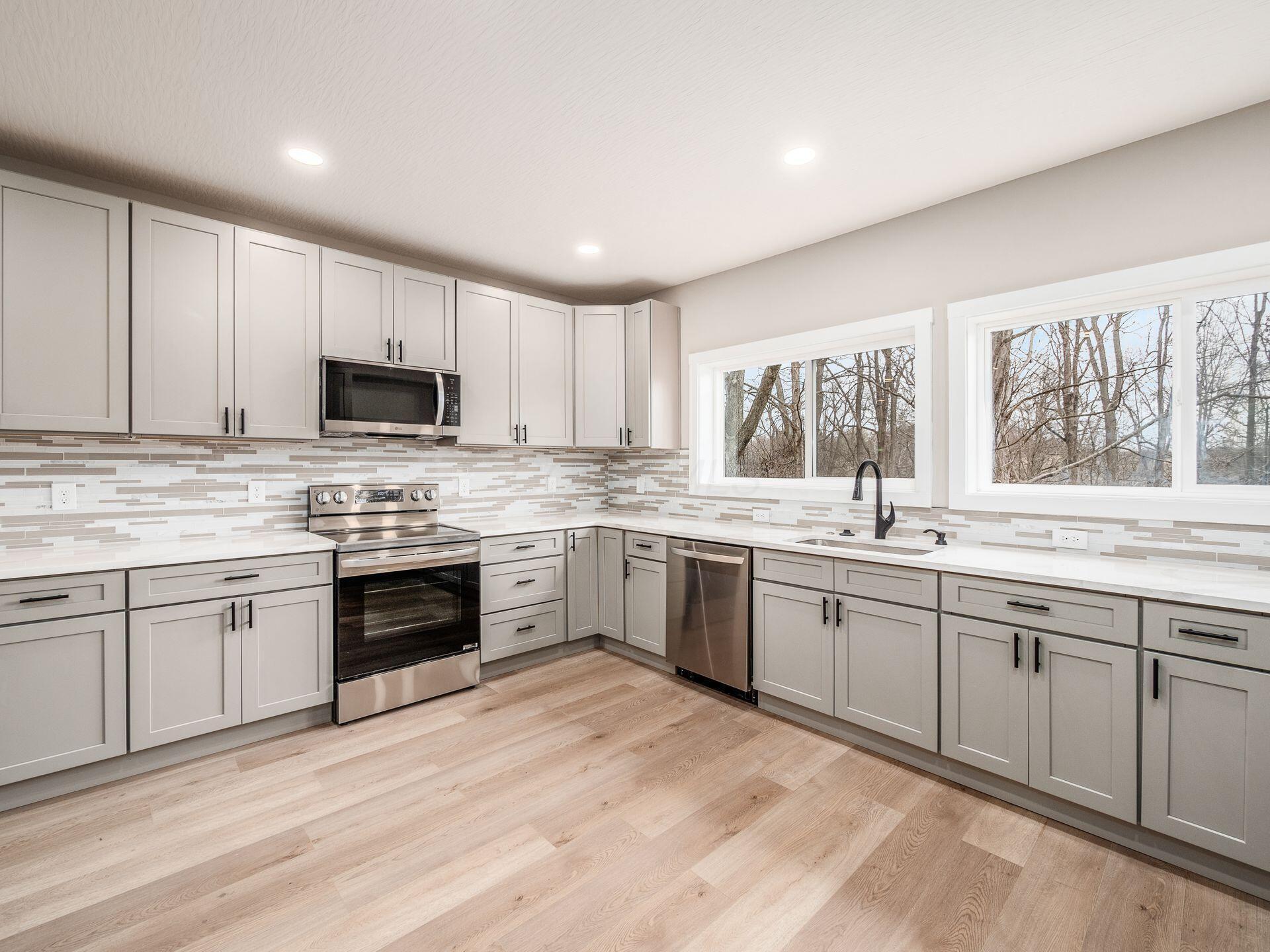 2409 Stratford Road Delaware, OH 43015 - Photo 12 of 50 Kitchen