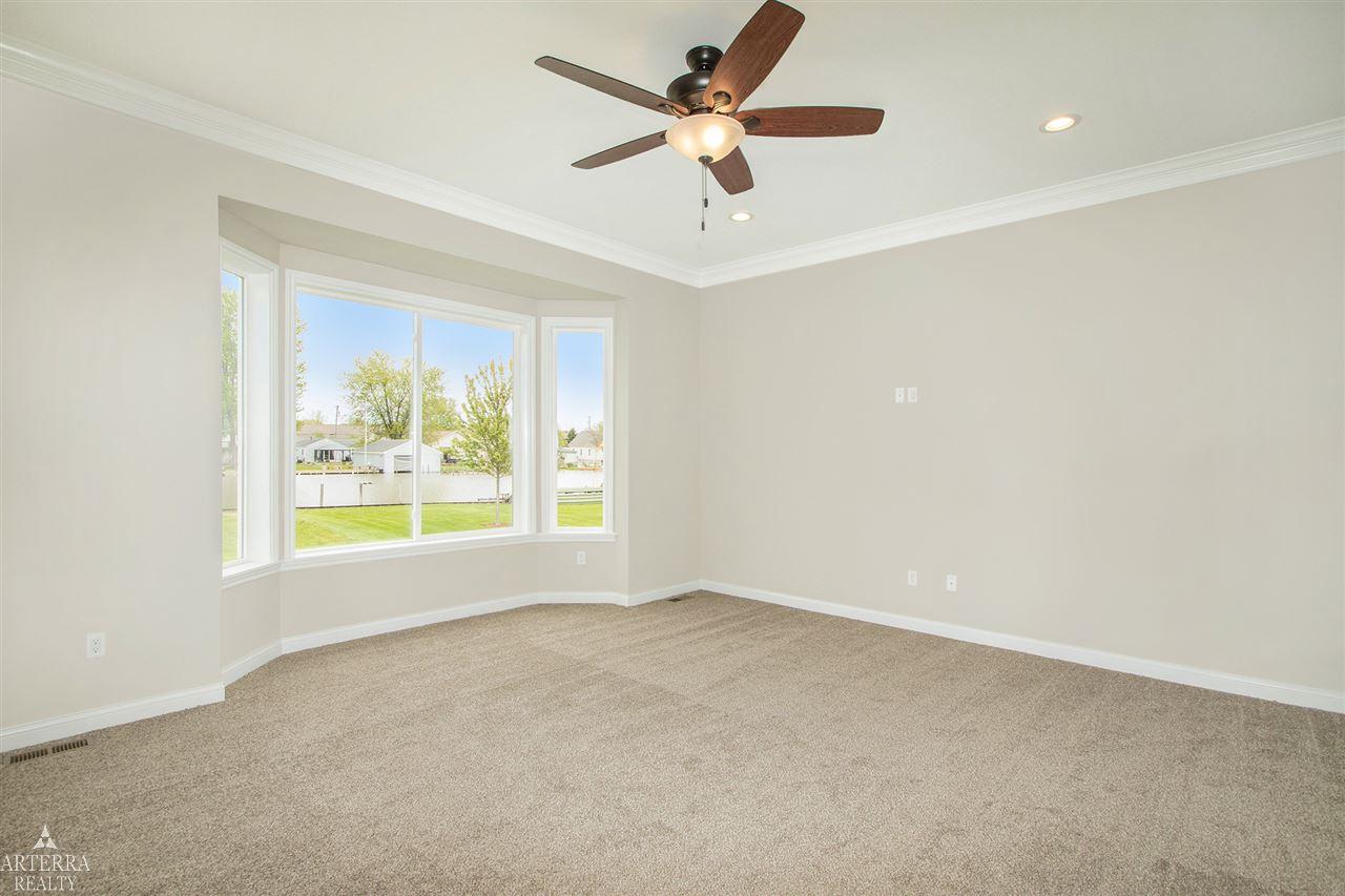 32945 Sutton Road New Baltimore, MI 48047 - Photo 18 of 66 31381230-17.JPG