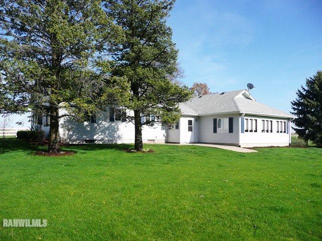 12982 North Bluff Road Baileyville, IL 61007 - Photo 3 of 25 a view of a house with a big yard
