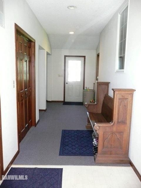 12982 North Bluff Road Baileyville, IL 61007 - Photo 4 of 25 a room with furniture and a window