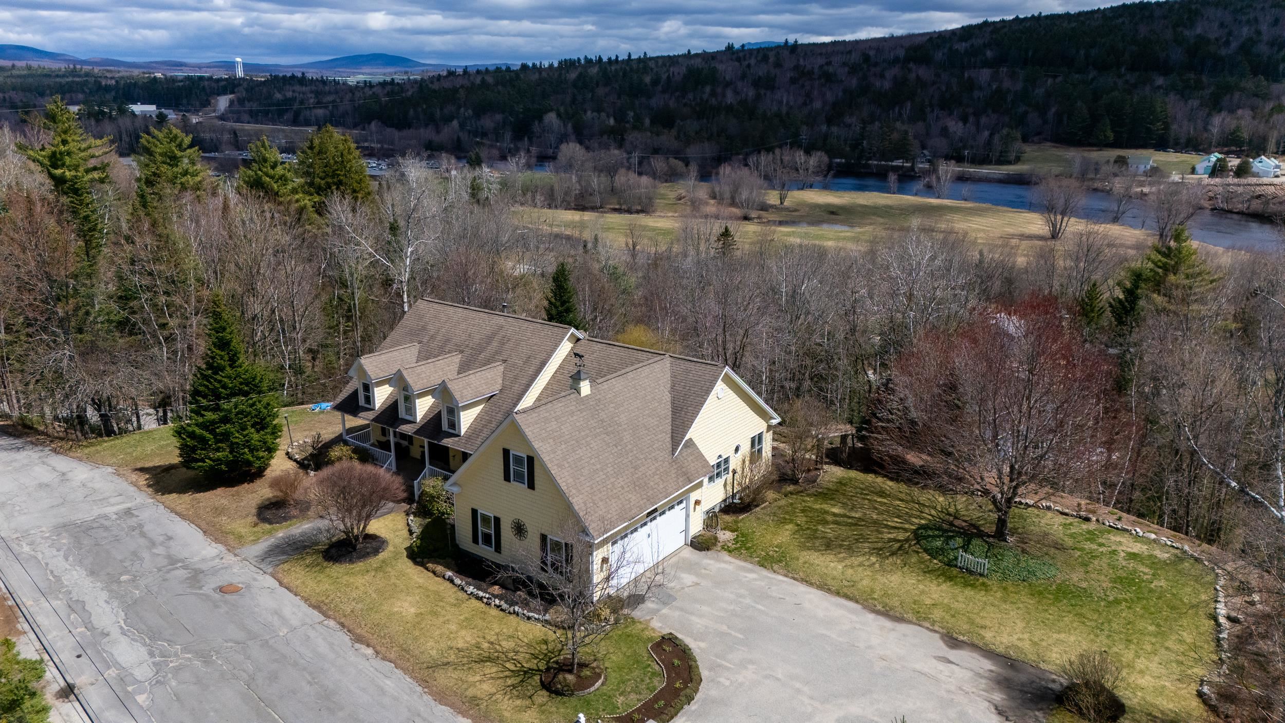 302 Howard Street Berlin, NH 03570 - Photo 2 of 53