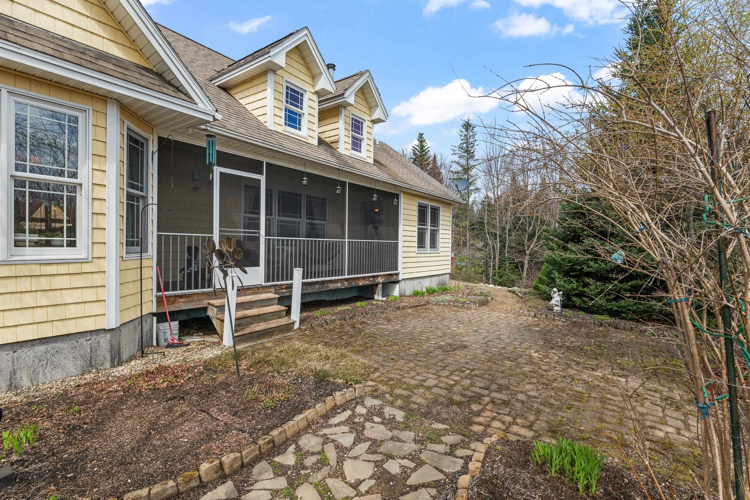 302 Howard Street Berlin, NH 03570 - Photo 38 of 53