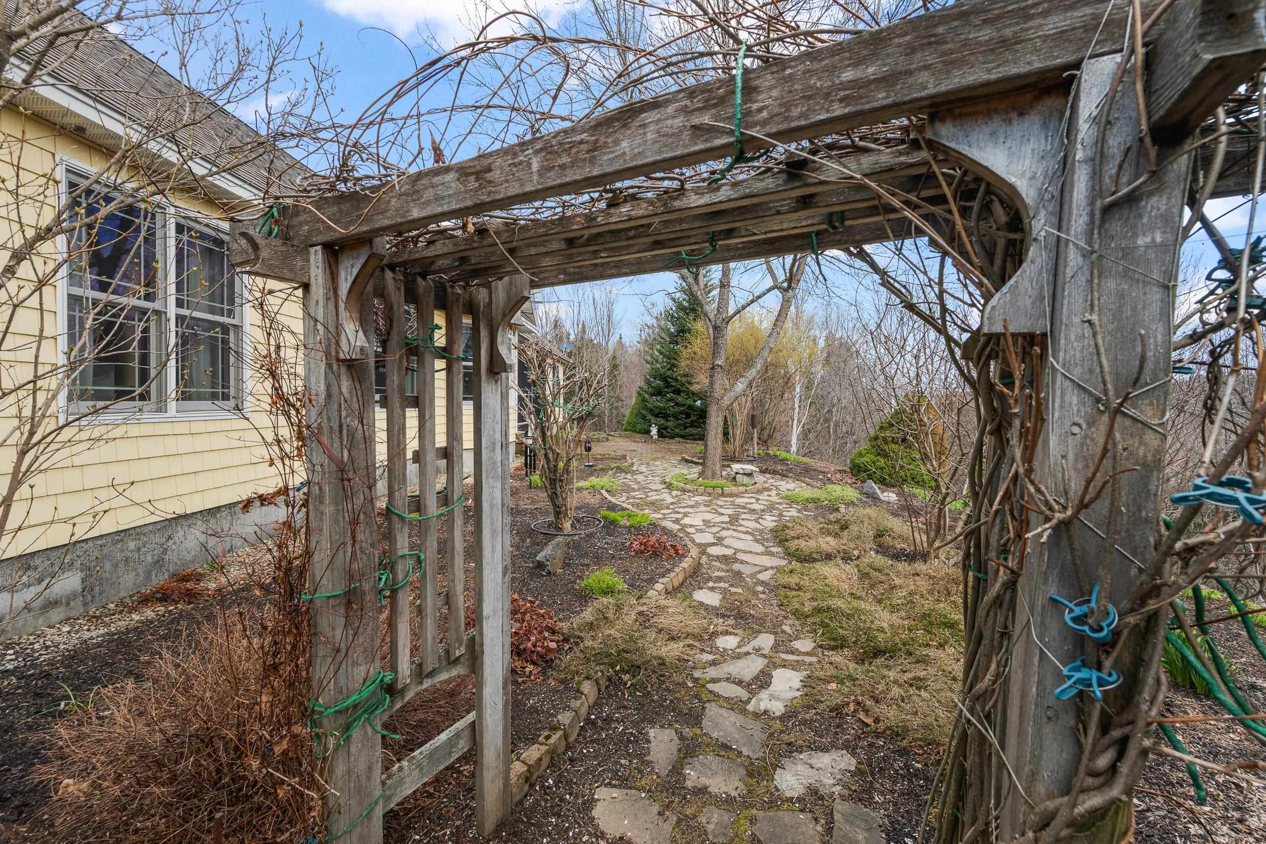 302 Howard Street Berlin, NH 03570 - Photo 41 of 53